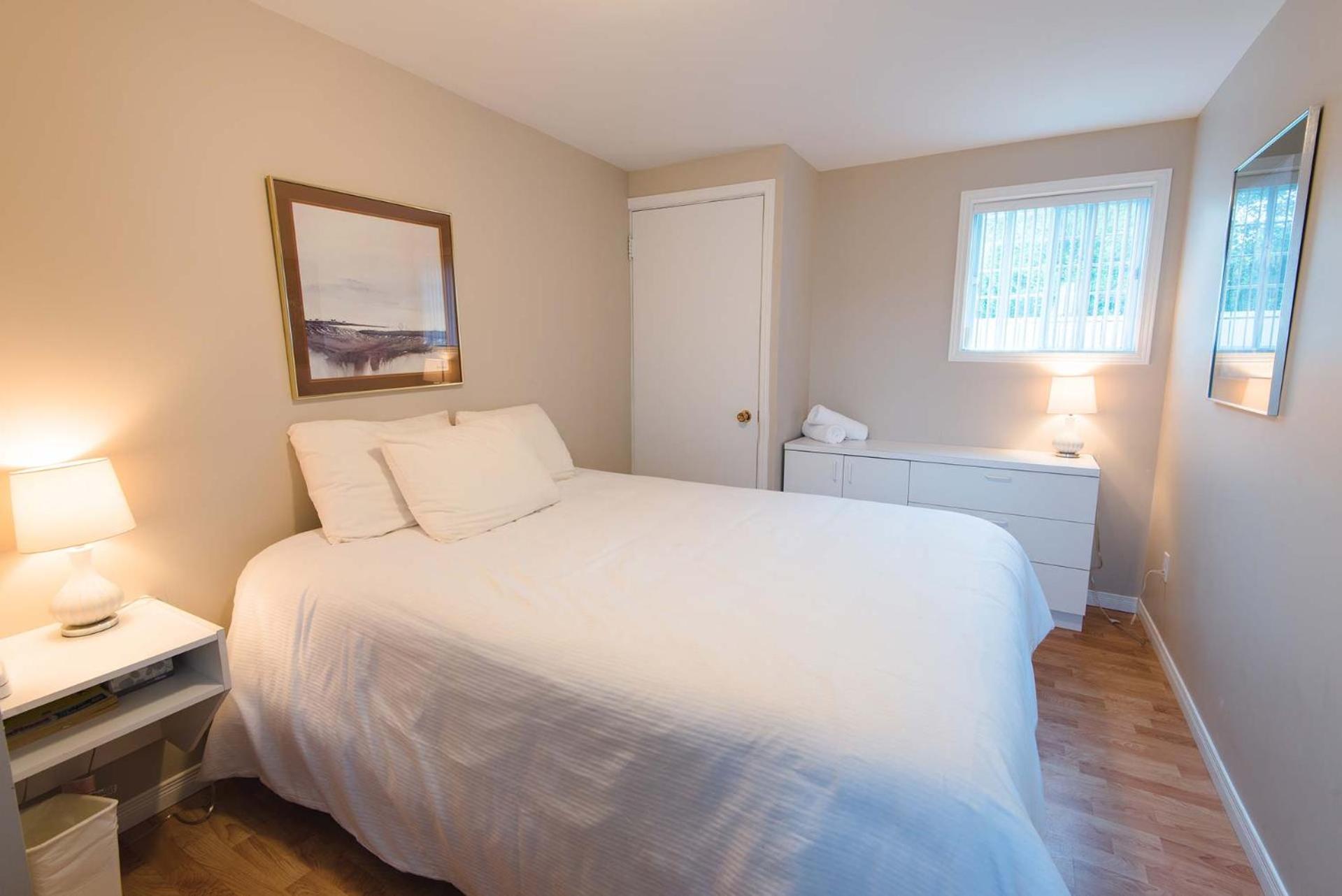 Auberge Le Parasol Saguenay Bagian luar foto